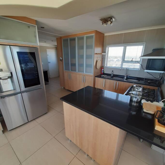 Apartment Jacuzzi With 270 Views Right On Cape Town