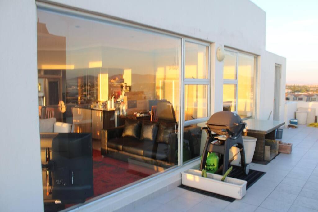 Jacuzzi With 270 Views Right On * Cape Town