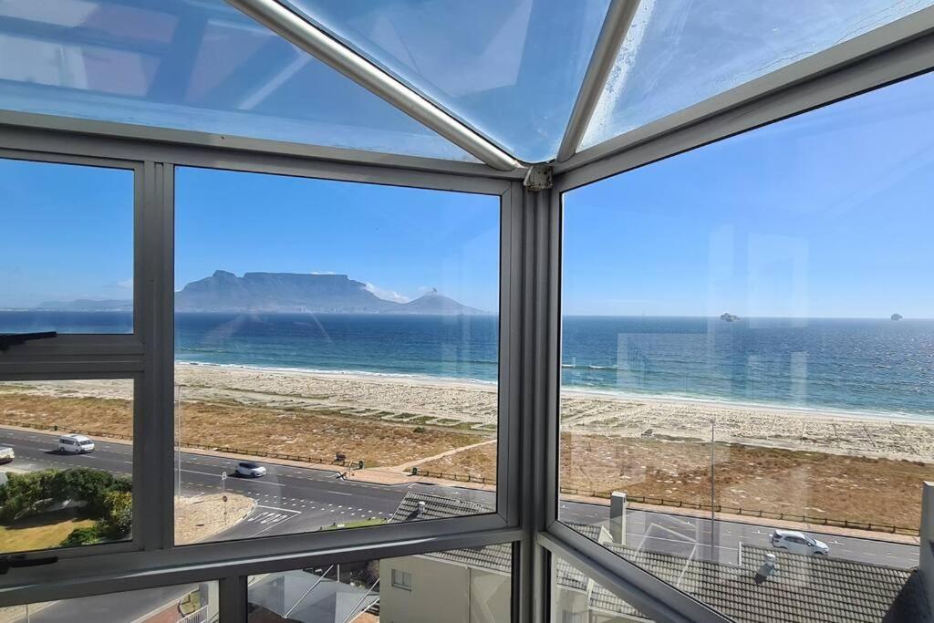 Jacuzzi With 270 Views Right On * Cape Town