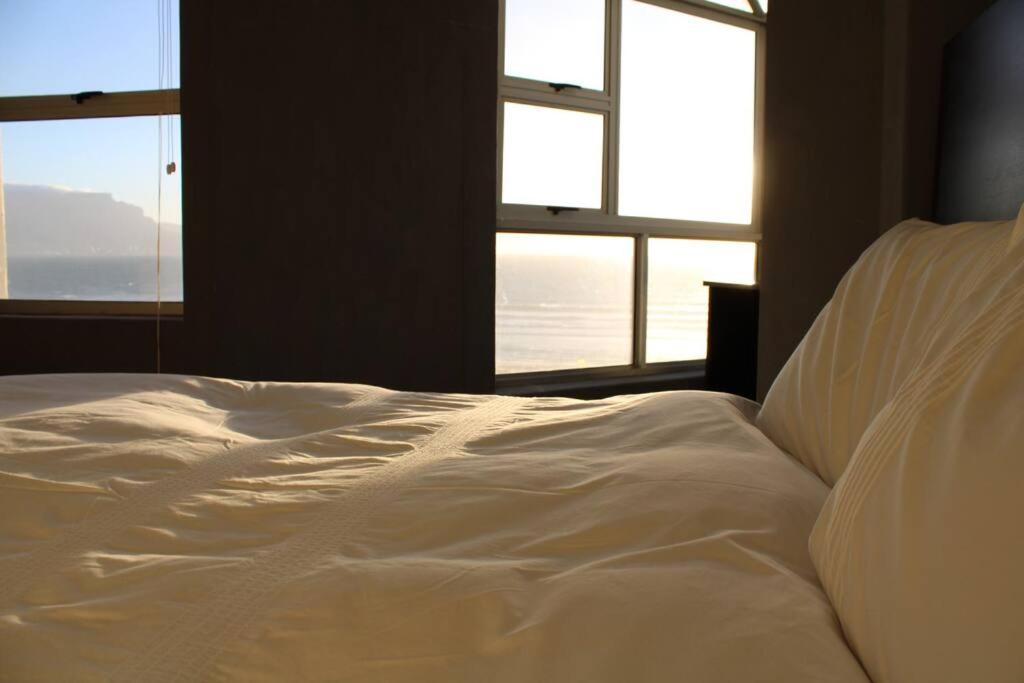 Jacuzzi With 270 Views Right On Apartment Cape Town